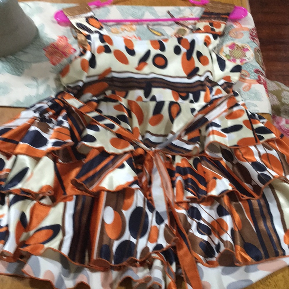 Top - Picture 2 of 3